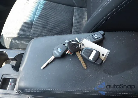 2019 Subaru Outback 2.5I Premium из США, поврежденный, VIN 4S4BSAFC8K3328032